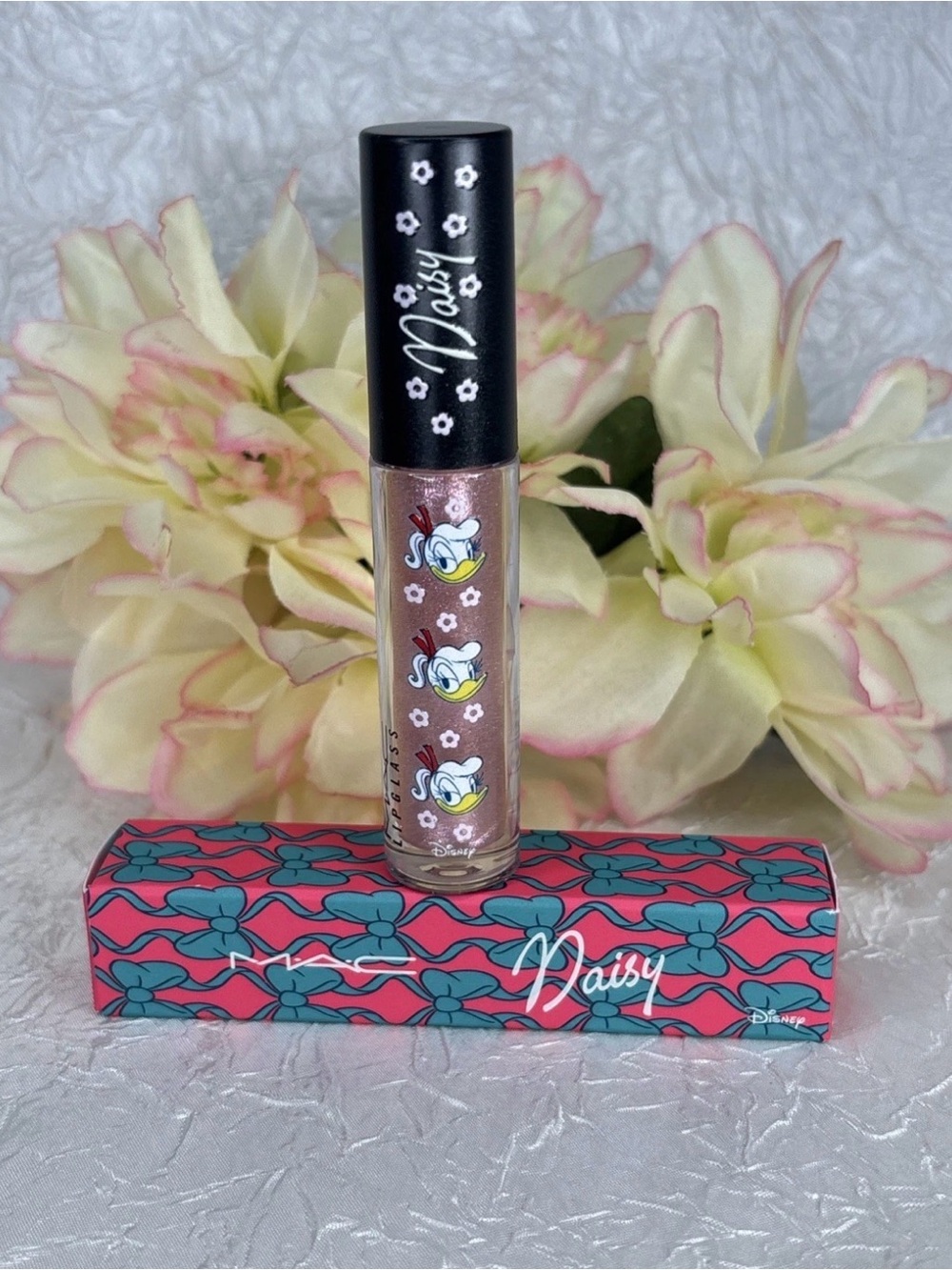 MAC Disney Minnie Daisy LipGlass Lip Gloss - OUT ON THE TOWN - FullSize NIB Free